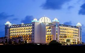 Luna Blanca Resort & Spa Hotel